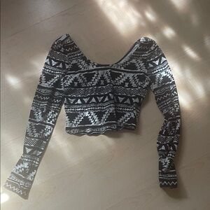 Black and White Patterned Women's Crop Top
